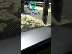 Donut mit Schokoladenbeschichtung