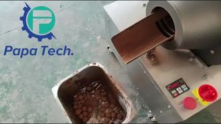 Dattelkugel mit Kakaopulverbeschichtung