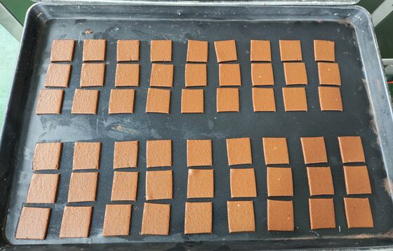 Guter Preis Papa Machine P308 Cracker-Produktionslinie – 3 Reihen Ausgabe in einer Linie Online