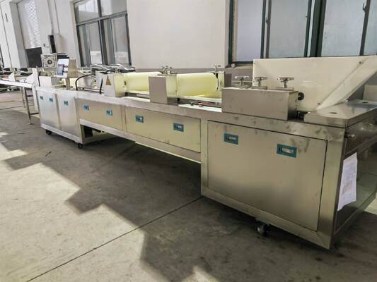 Guter Preis P401 Automatische Maschine zur Herstellung von Getreidebarren aus gepufftem Reis 150-300 kg/h 380 V Online